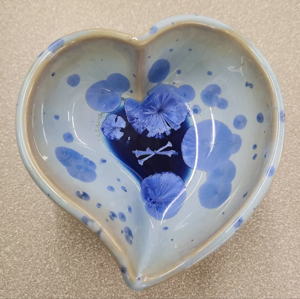 SIMON PEARCE Twist Heart Bowl — Crystalline COBALT - Picture 4 of 12
